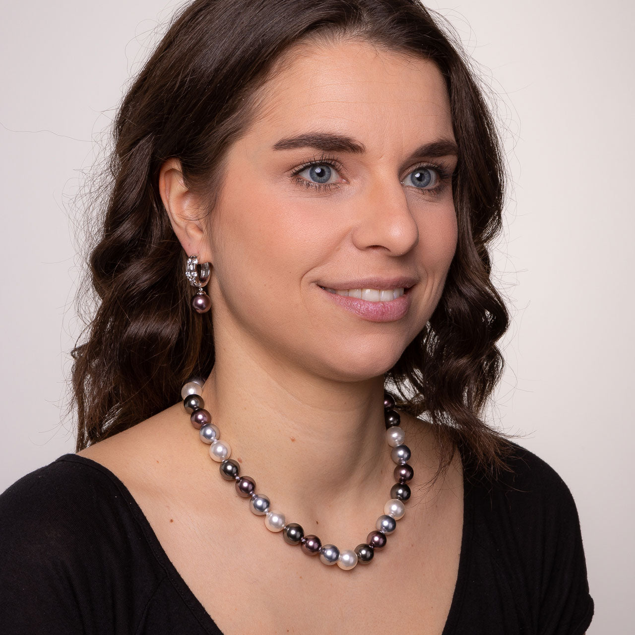 pfeffinger-creolen-silber-mit-zirkonia-und-perle_93170